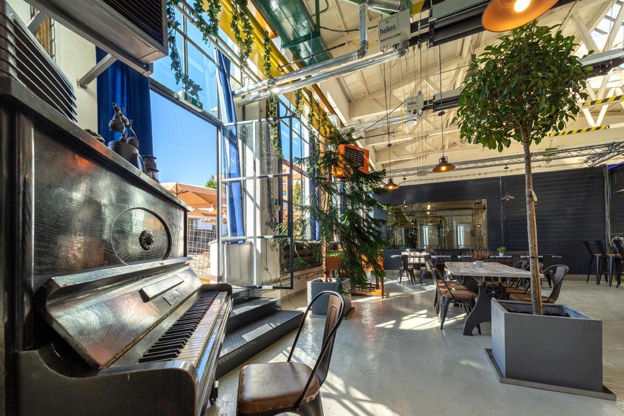 Hotel Na Vyvoji Vlašim Екстериор снимка
